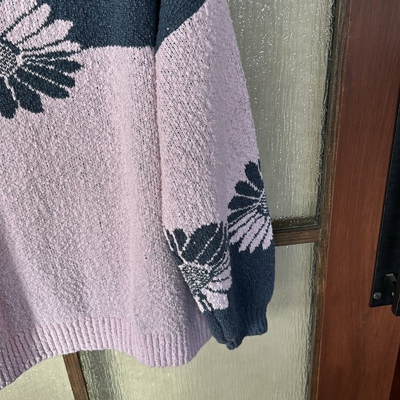 Free People In bloom sweater size small. New without tags. Sold out. - Picture 7 of 7